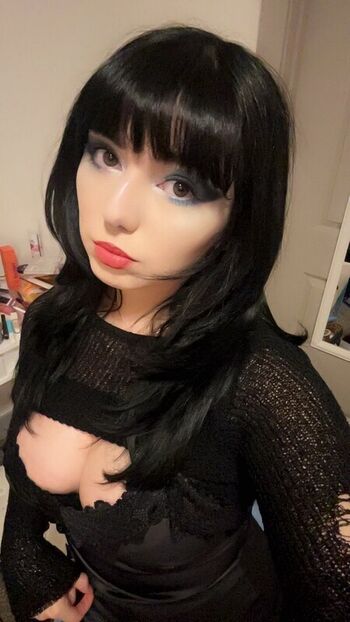 Full leaked Cloudy page private onlyfans photo