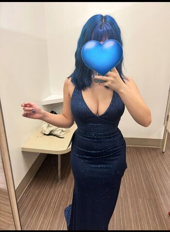 Full leaked Cloudy page private onlyfans photo