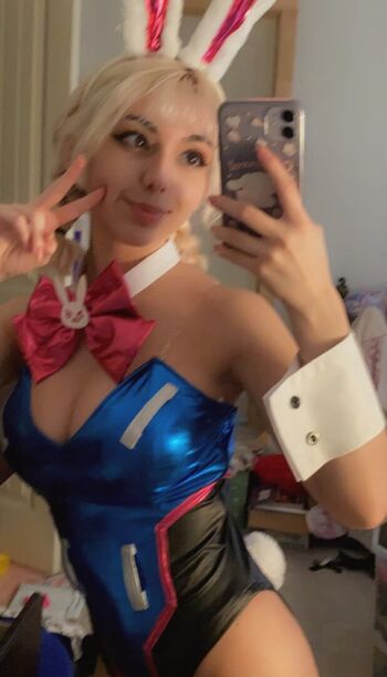 Full leaked Cloudy private onlyfans photo