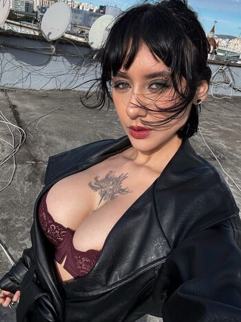 Full leaked Cmiiu private onlyfans photo