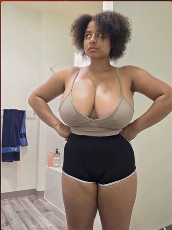 Full leaked Coco ppop private onlyfans photo