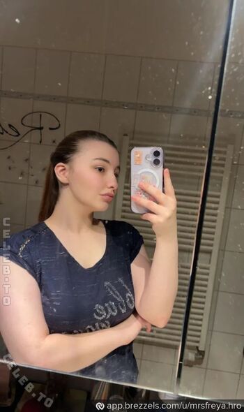 Full leaked Crazyfreya private onlyfans photo