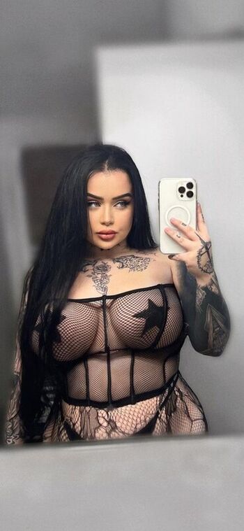 Full leaked Curvy goddesses page private onlyfans photo