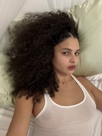 Full leaked Cxrilynne page private onlyfans photo