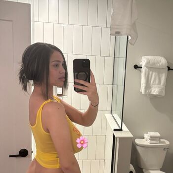 Full leaked Daisveil private onlyfans photo