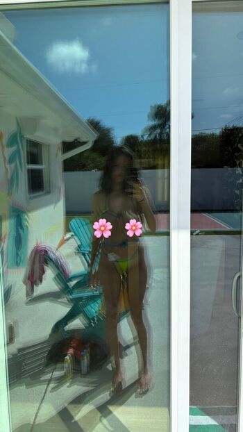 Full leaked Daisveil private onlyfans photo