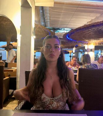 Full leaked Darcycromptonx private onlyfans photo