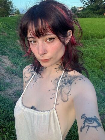 Full leaked Deadmiette page private onlyfans photo