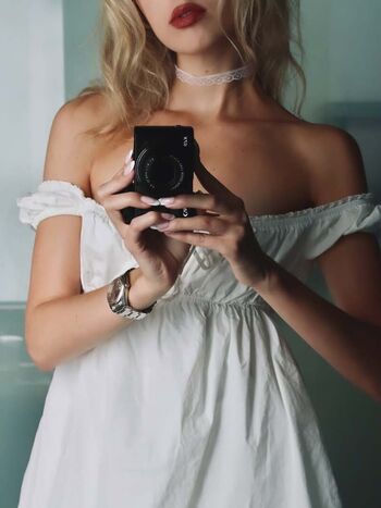 Full leaked Dear mathilda  page private onlyfans photo