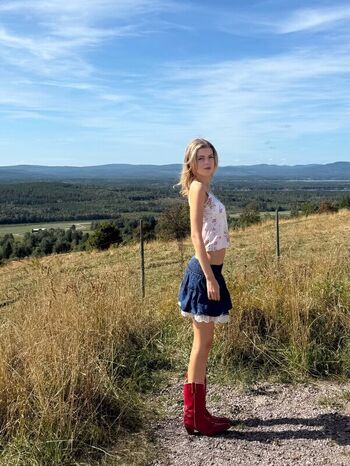 Full leaked Dear mathilda  page private onlyfans photo