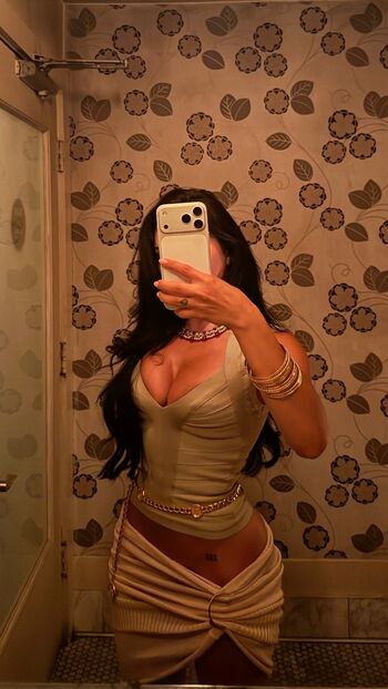 Full leaked Deemah private onlyfans photo
