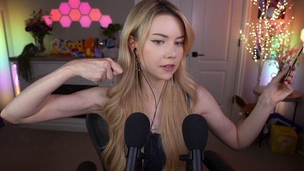 Full leaked Dizzykitten page private onlyfans photo