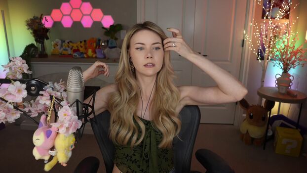 Full leaked Dizzykitten page private onlyfans photo
