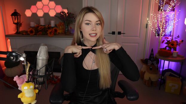Full leaked Dizzykitten page private onlyfans photo