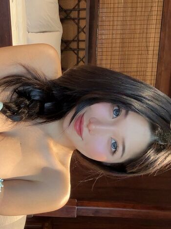 Full leaked Duyenn hipp private onlyfans photo