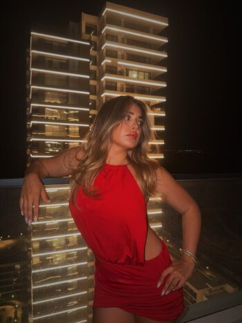 Full leaked Elanur private onlyfans photo