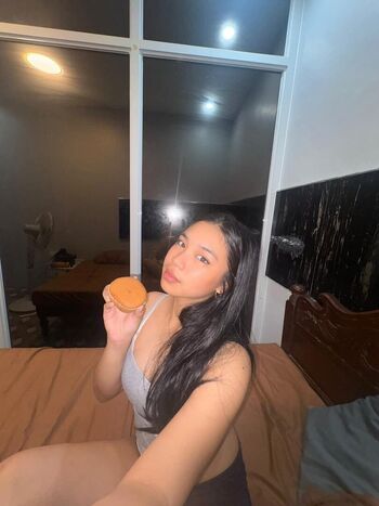 Full leaked Elara lyyy page private onlyfans photo