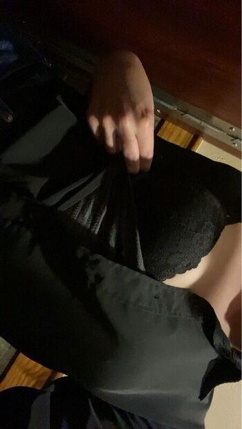 Full leaked Elarrrrra page private onlyfans photo