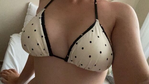 Full leaked Elarrrrra page private onlyfans photo