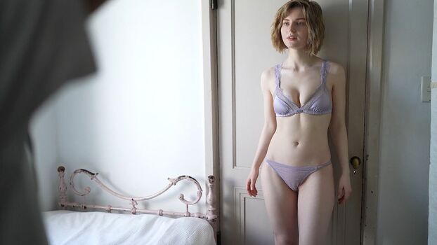 Full leaked Ella freya  page private onlyfans photo