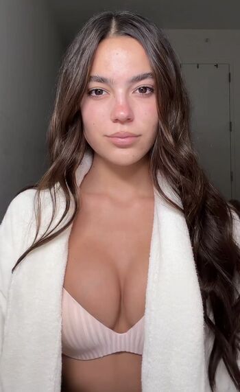 Full leaked Ella mendelsohn page private onlyfans photo