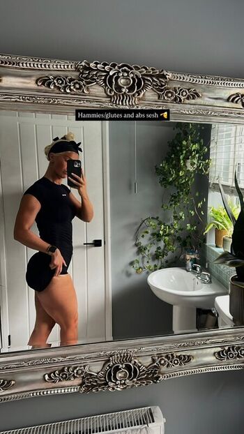 Full leaked Elliemaejohnson page private onlyfans photo