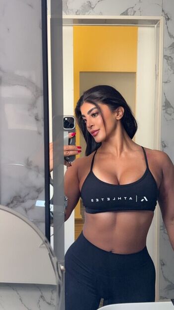Full leaked Elmaysah page private onlyfans photo