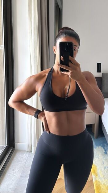 Full leaked Elmaysah page private onlyfans photo