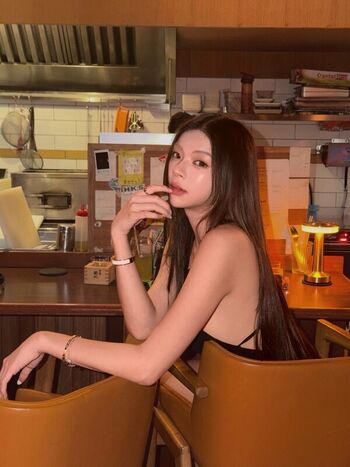 Full leaked Elyn leong page private onlyfans photo