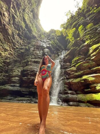 Full leaked Embarquenasmilhas page private onlyfans photo