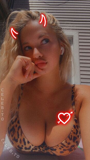 Full leaked Emerald gordon wulf page private onlyfans photo