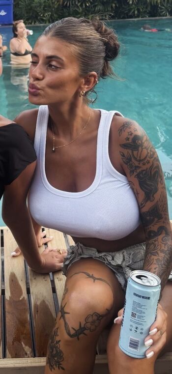 Full leaked Emiiby  page private onlyfans photo