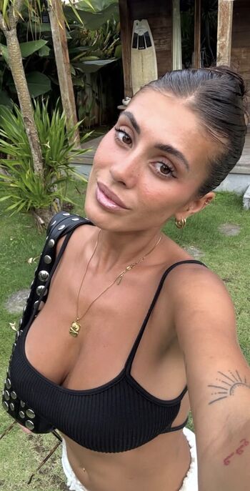 Full leaked Emiiby  page private onlyfans photo