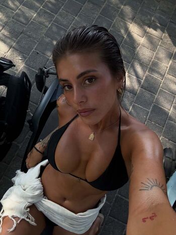 Full leaked Emiiby  page private onlyfans photo