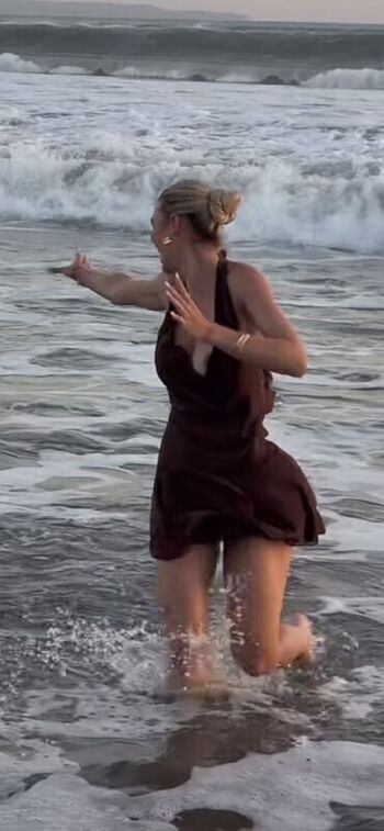 Full leaked Emilia bte page private onlyfans photo