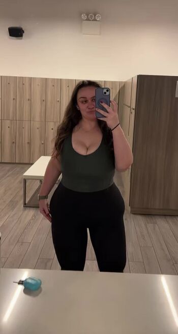 Full leaked Emily  page private onlyfans photo