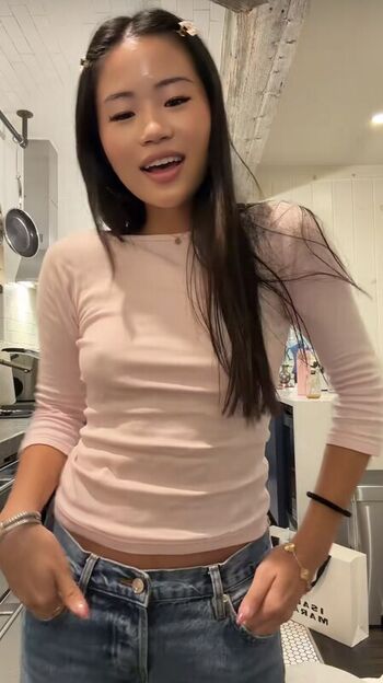 Full leaked Emily ha page private onlyfans photo