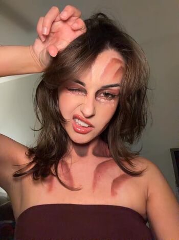 Full leaked Emilydaniellam private onlyfans photo