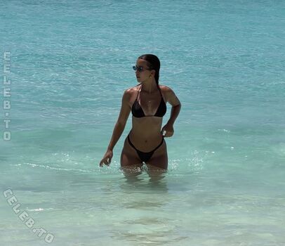 Full leaked Emilykhll private onlyfans photo