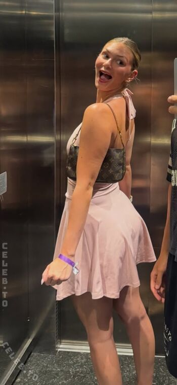 Full leaked Emilylior page private onlyfans photo