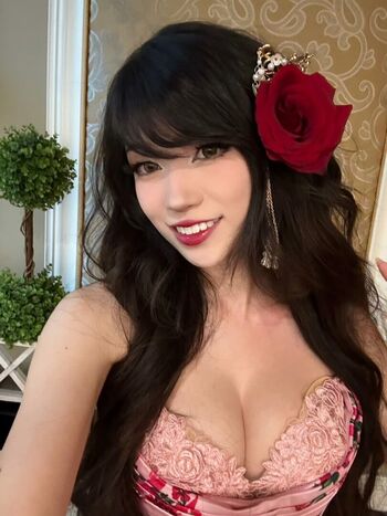 Full leaked Emiru private onlyfans photo
