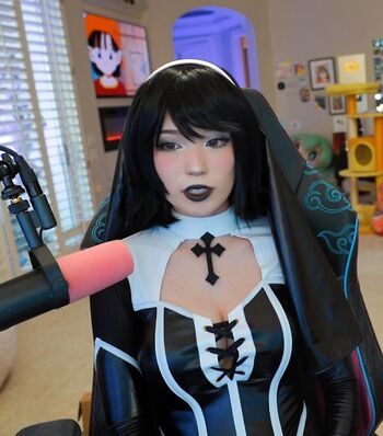 Full leaked Emiru private onlyfans photo