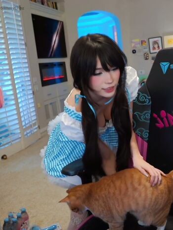Full leaked Emiru  page private onlyfans photo