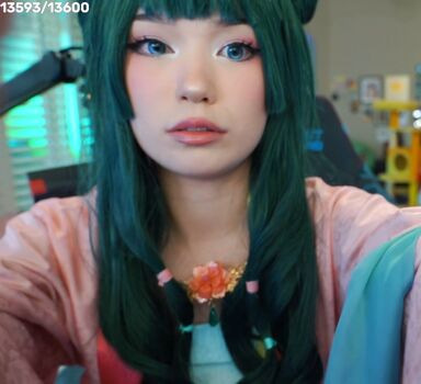 Full leaked Emiru  page private onlyfans photo