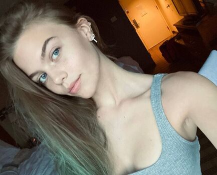Full leaked Emma beardsley page private onlyfans photo