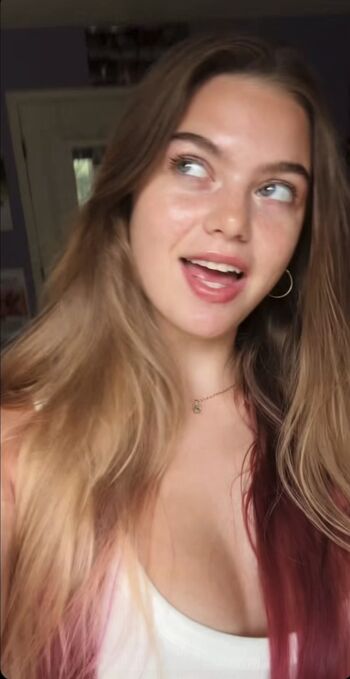 Full leaked Emma beardsley private onlyfans photo