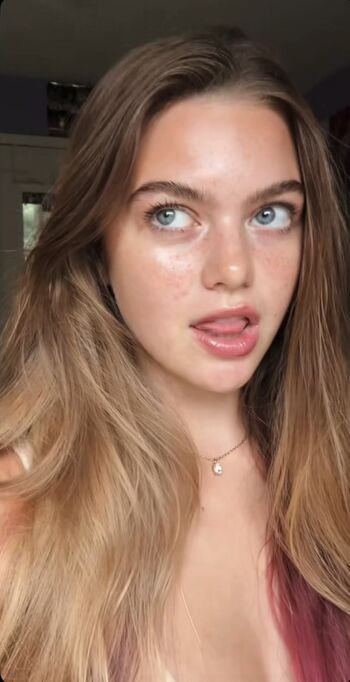 Full leaked Emma beardsley private onlyfans photo