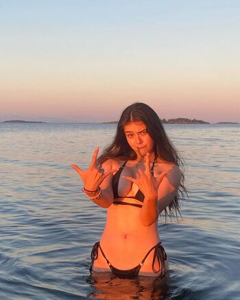 Full leaked Emmabristow private onlyfans photo