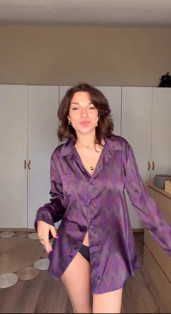 Full leaked Emmy tifrit page private onlyfans photo