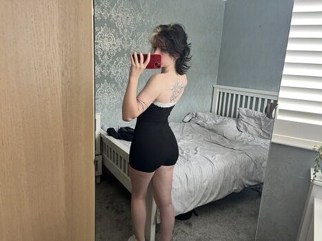 Full leaked Emzeeni page private onlyfans photo